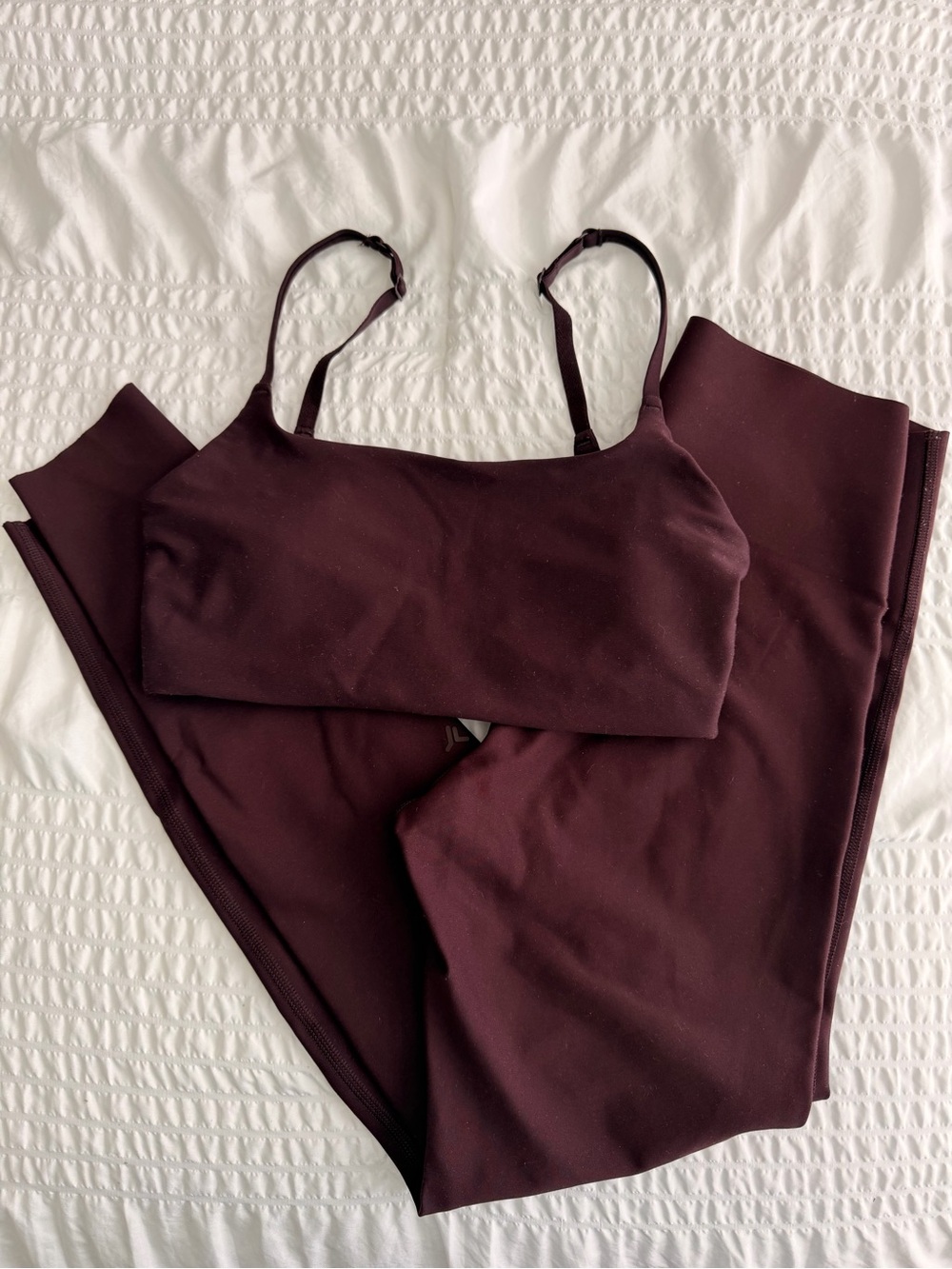 Old Navy Wine Burgundy Seamless Sports Bra and Leggings Set